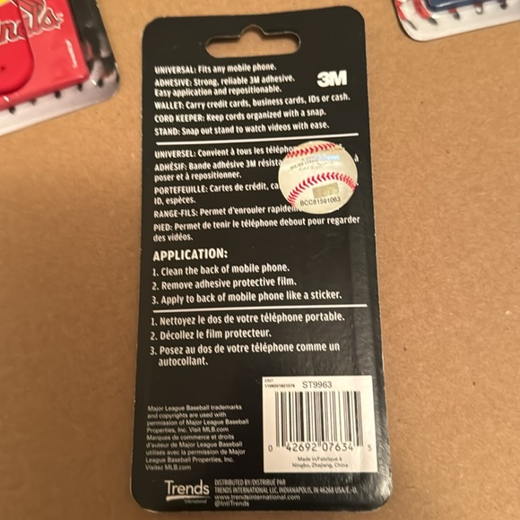 3 in 1 Universal mobile wallet. Official MLB merchandise. Total 7 - Picture 3 of 3